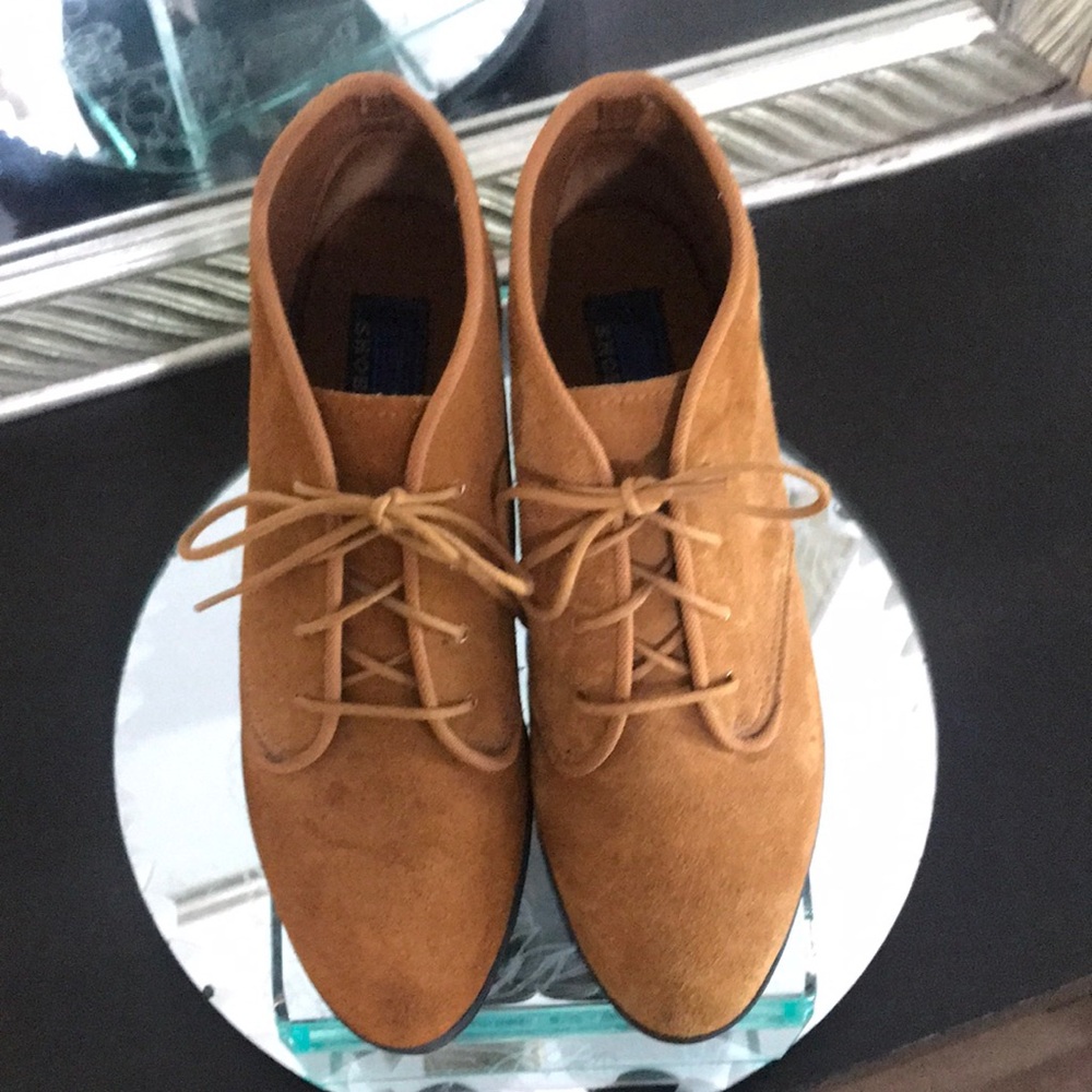 Keds Women's Brown Lace-Up Ankle Booties
Suede ..NEW